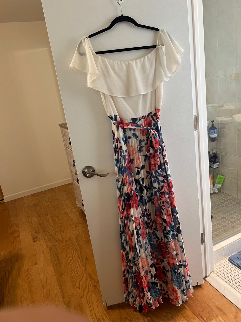 Eliza J Off the Shoulder Floral Maxi Dress - Picture 7 of 17